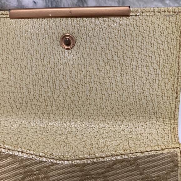 π₯SALEπ₯ Gucci GG Logo Canvas Bifold Wallet - Picture 5 of 14